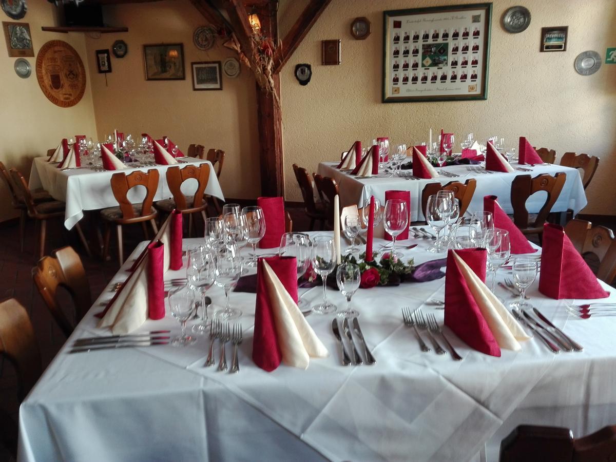 Hotel & Restaurant Stadt Genthin エクステリア 写真